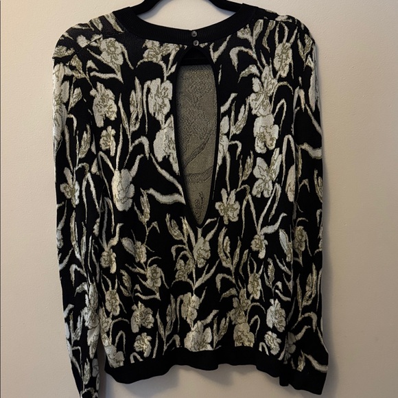 Little Moon Floral Long Sleeve With Back cut out - Picture 5 of 5